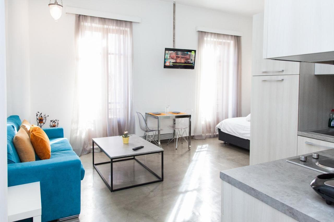 Beautiful Apt Near Monastiraki Sqr Appartamento Atene Esterno foto